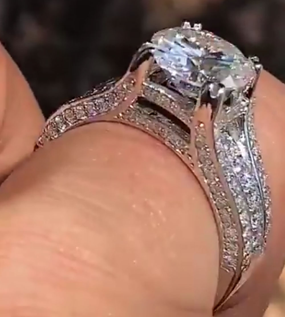 Custom Solid 14K White Gold Wo - огляд і ціна Moissanite Engagement Ring 1 Carat