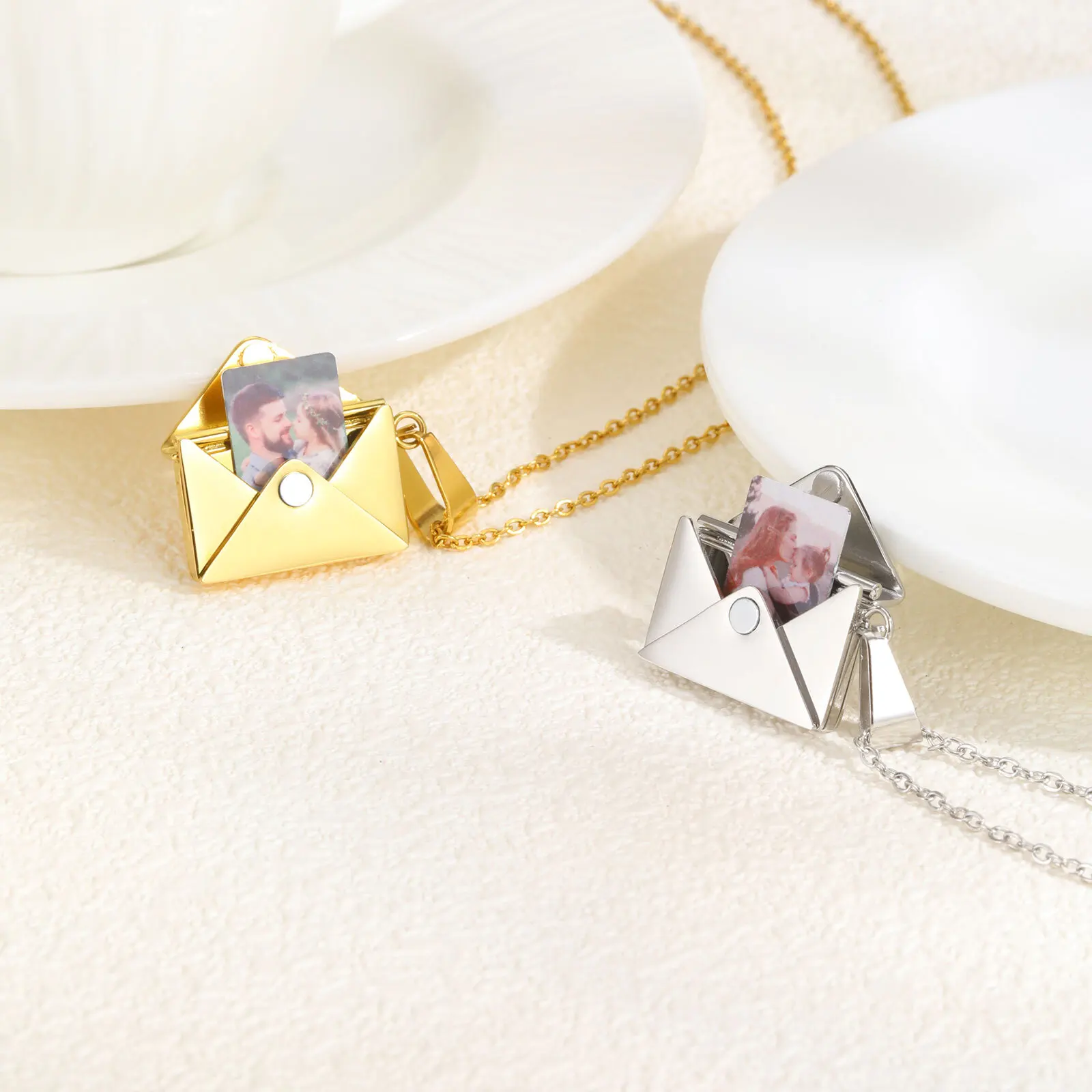 Personalized Photo Locket Neck - огляд і ціна Custom Name Necklace Stainless Steel