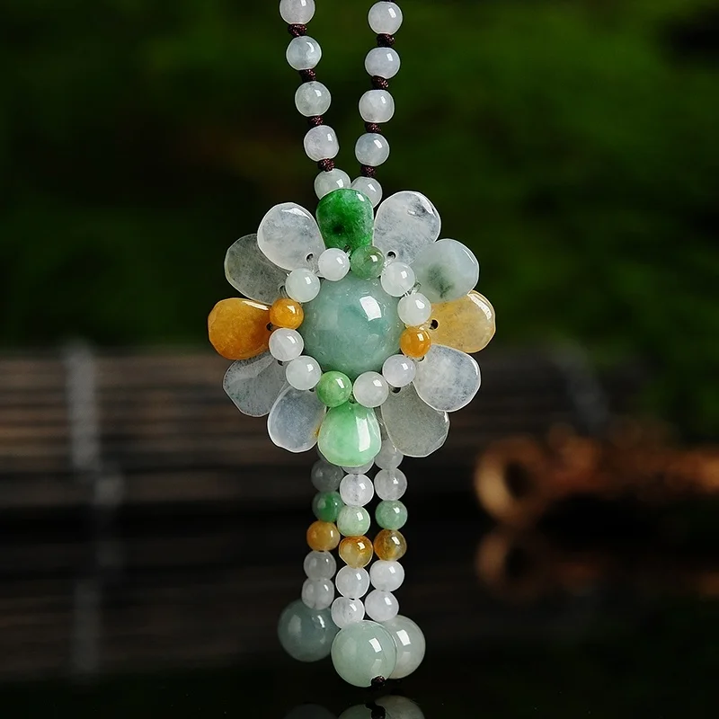 Certified Burmese Jade Sunflow - огляд і ціна Necklaces